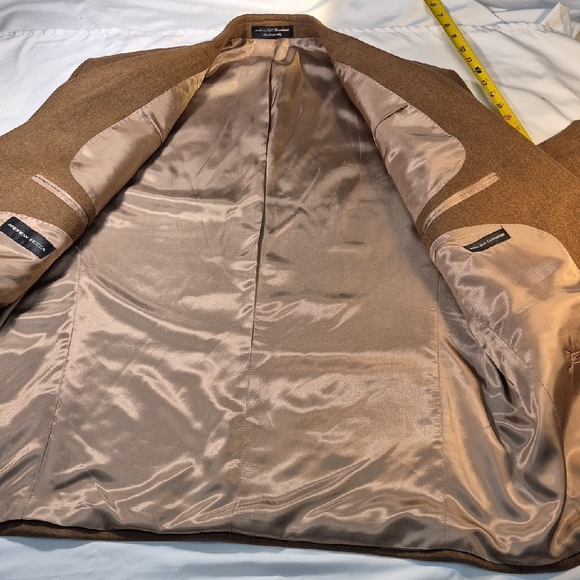 Andrew Fezza Tan Sport Coat - Picture 15 of 16